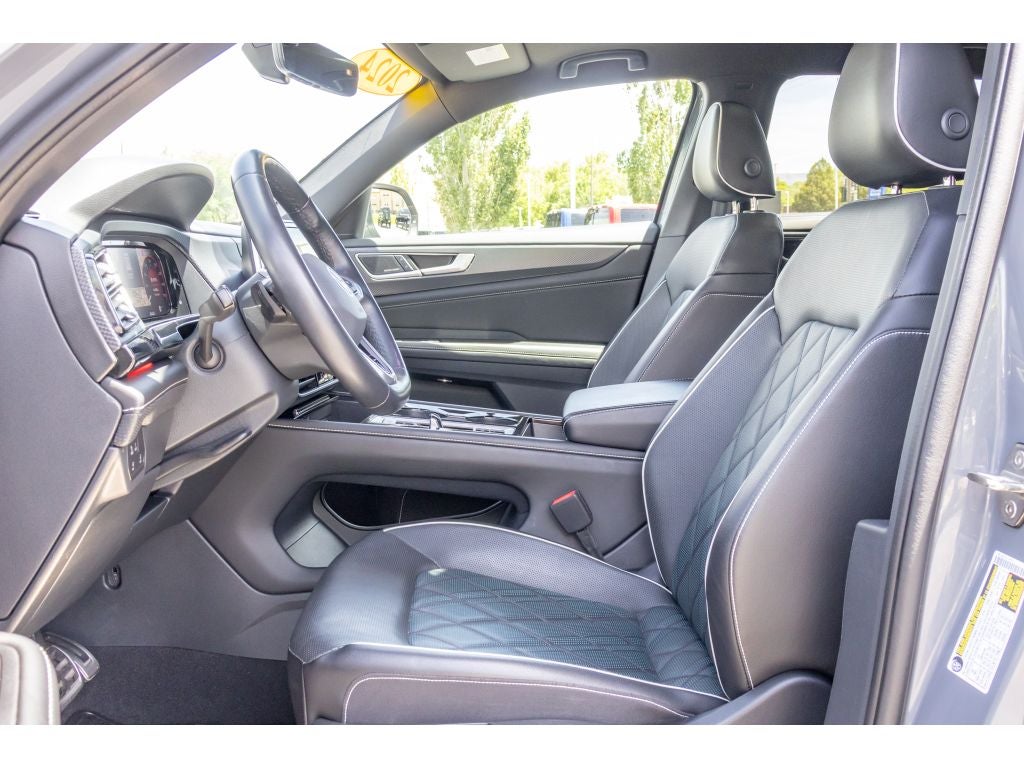 2024 Volkswagen Atlas Cross Sport SEL Premium R-Line 4Motion