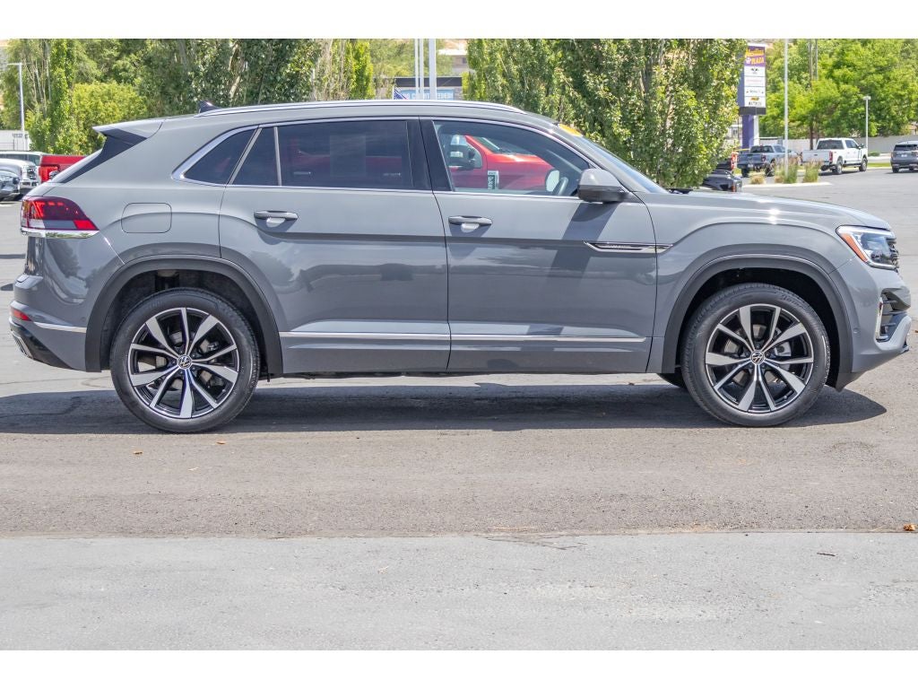 2024 Volkswagen Atlas Cross Sport SEL Premium R-Line 4Motion