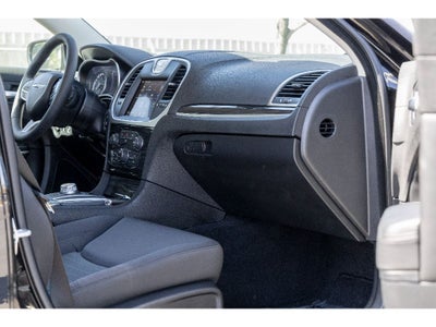 2022 Chrysler 300 Touring