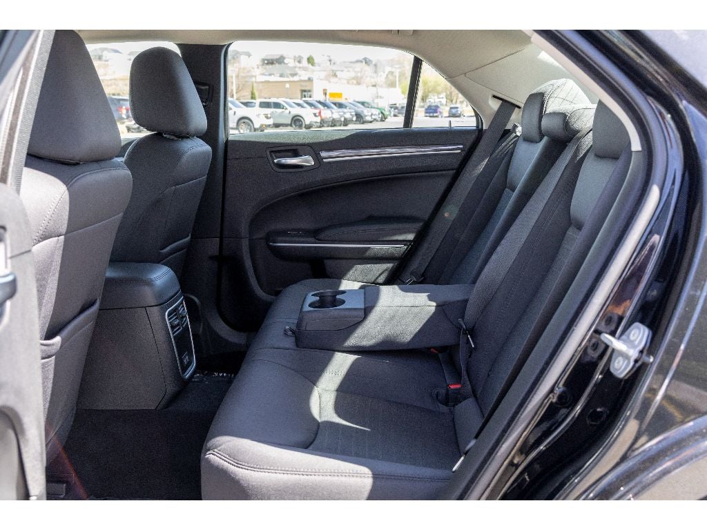 2022 Chrysler 300 Touring