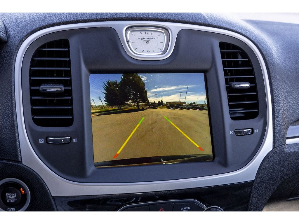 2022 Chrysler 300 Touring