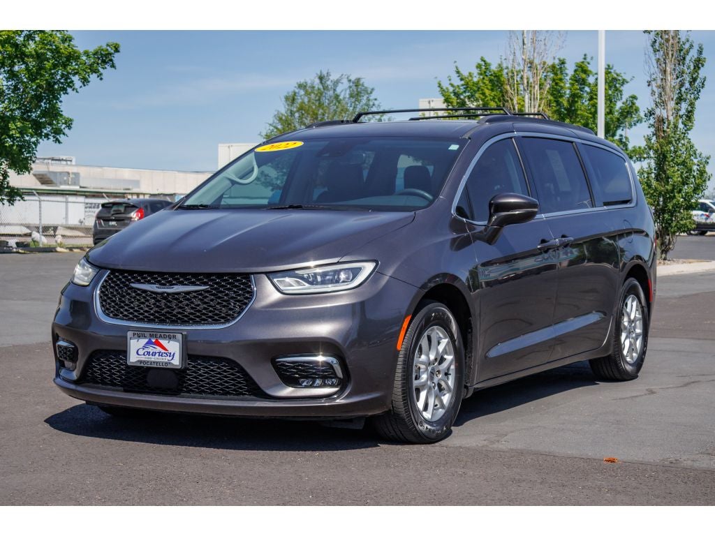 2022 Chrysler Pacifica Touring L