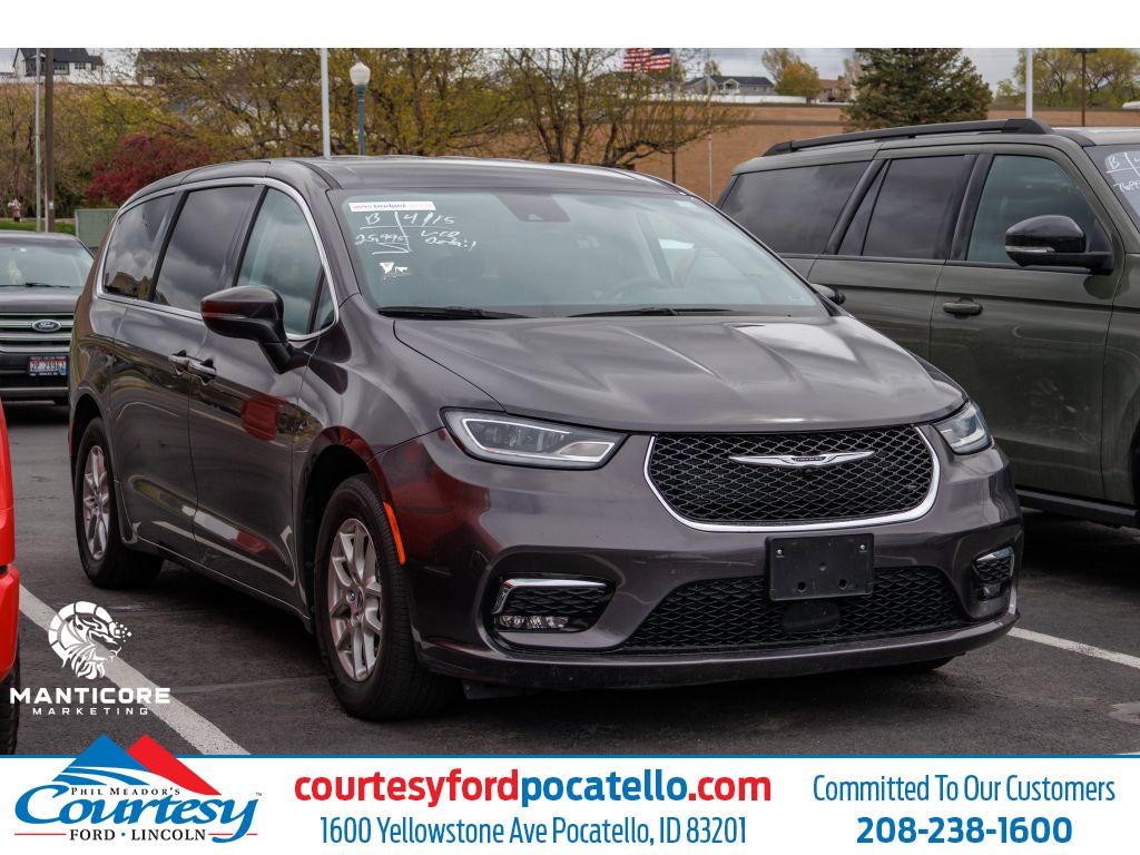 2023 Chrysler Pacifica Touring L