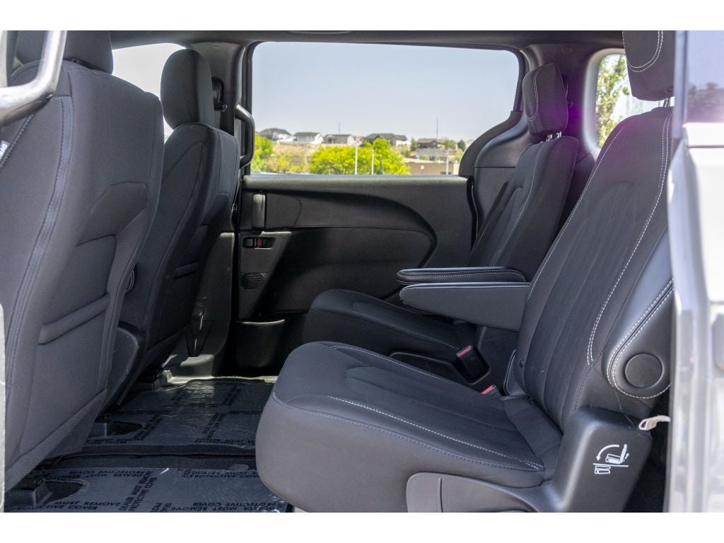 2024 Chrysler Pacifica Touring