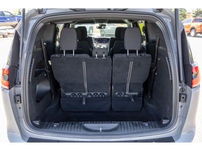 2024 Chrysler Pacifica Touring