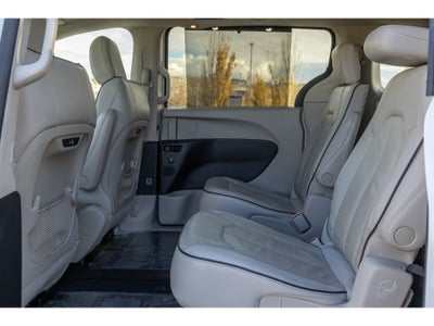 2021 Chrysler Pacifica Limited AWD
