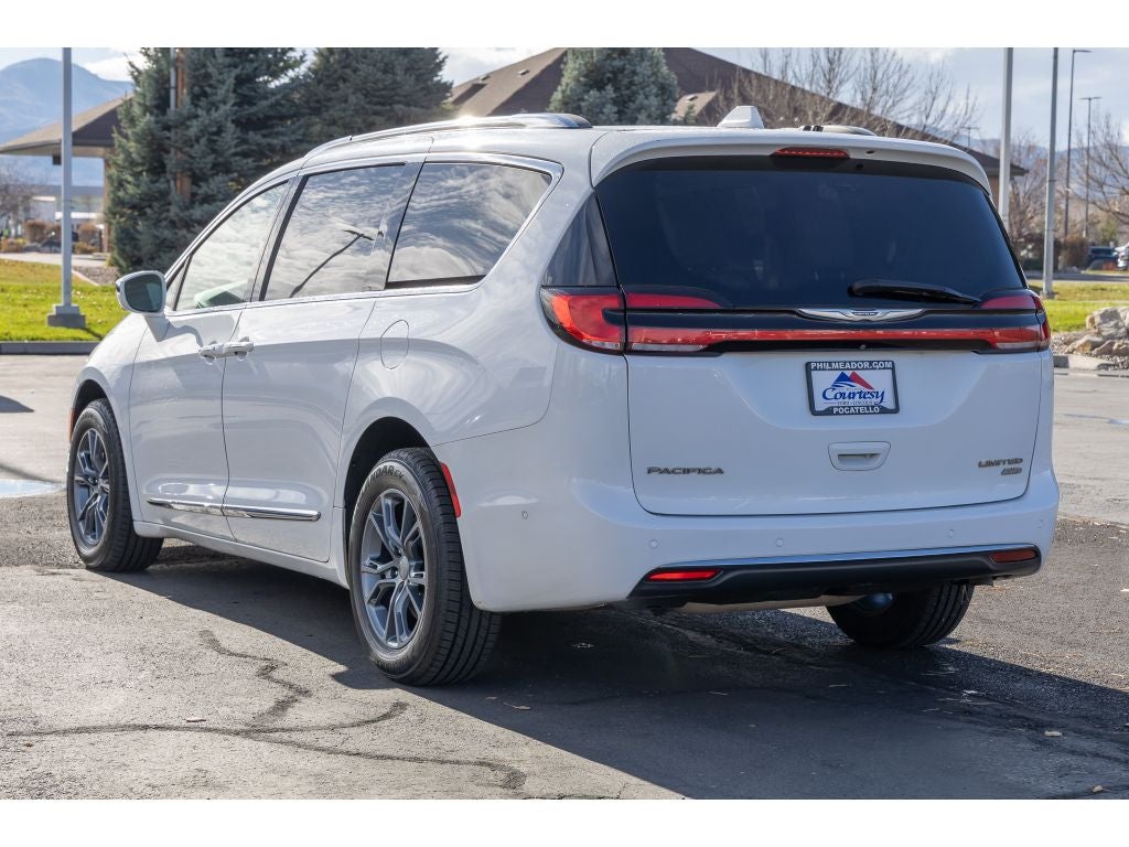 2021 Chrysler Pacifica Limited AWD