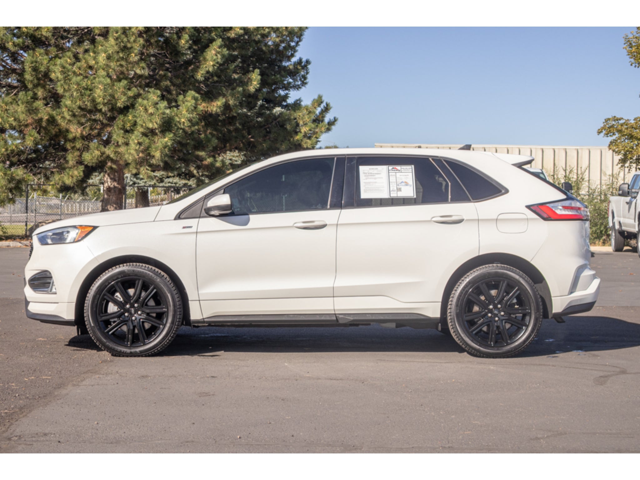 2022 Ford Edge SEL