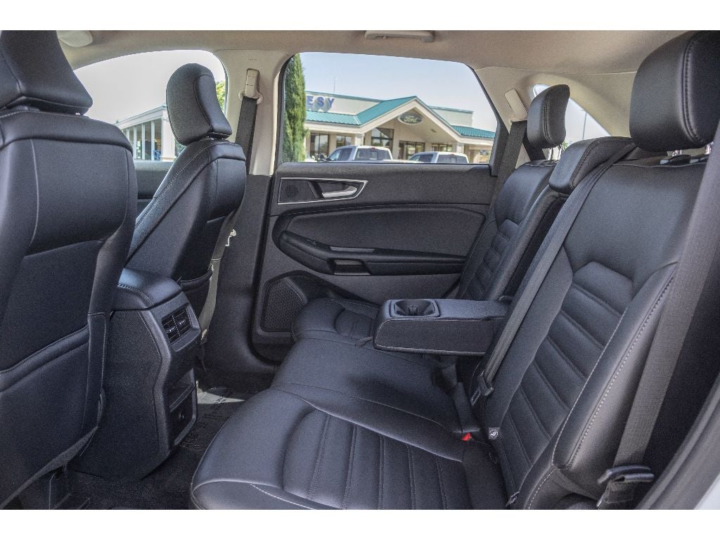 2024 Ford Edge Base