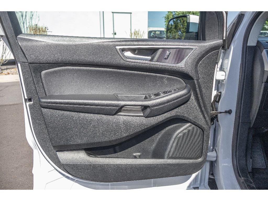 2024 Ford Edge Base