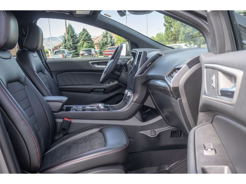 2024 Ford Edge ST Line