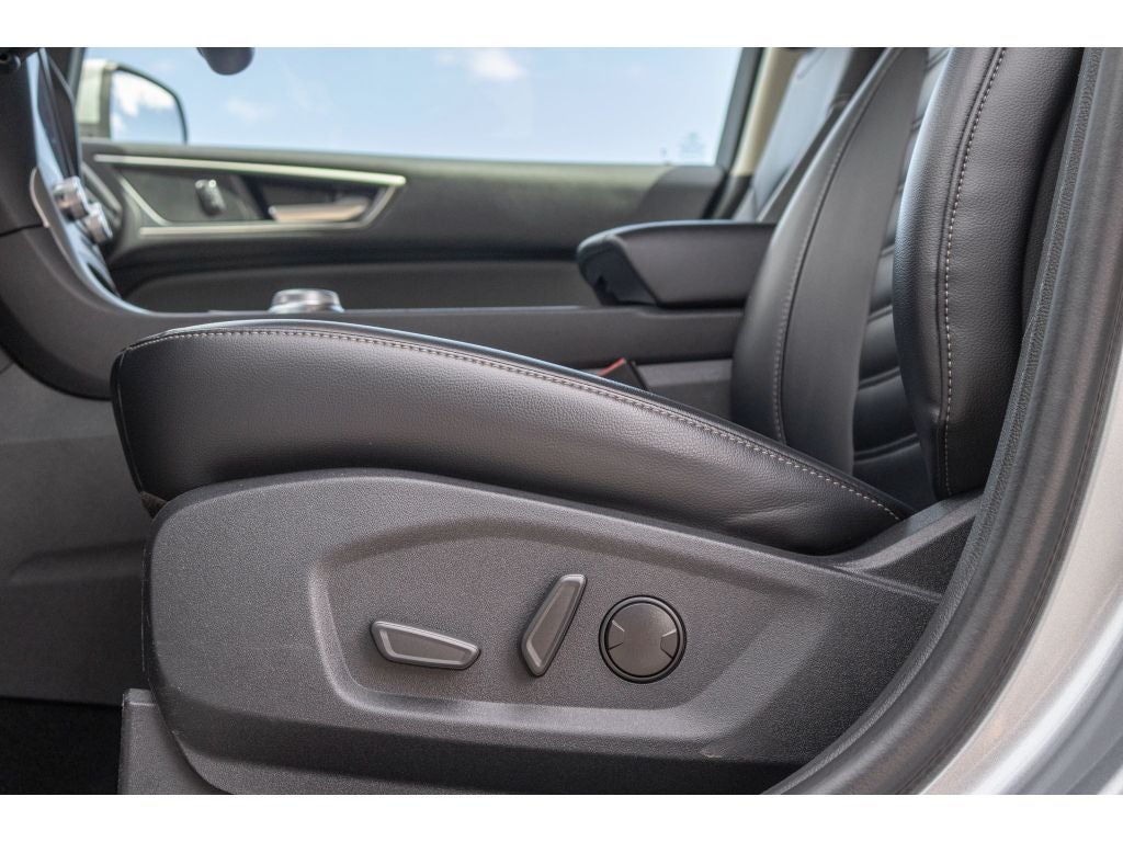 2024 Ford Edge SEL Leather