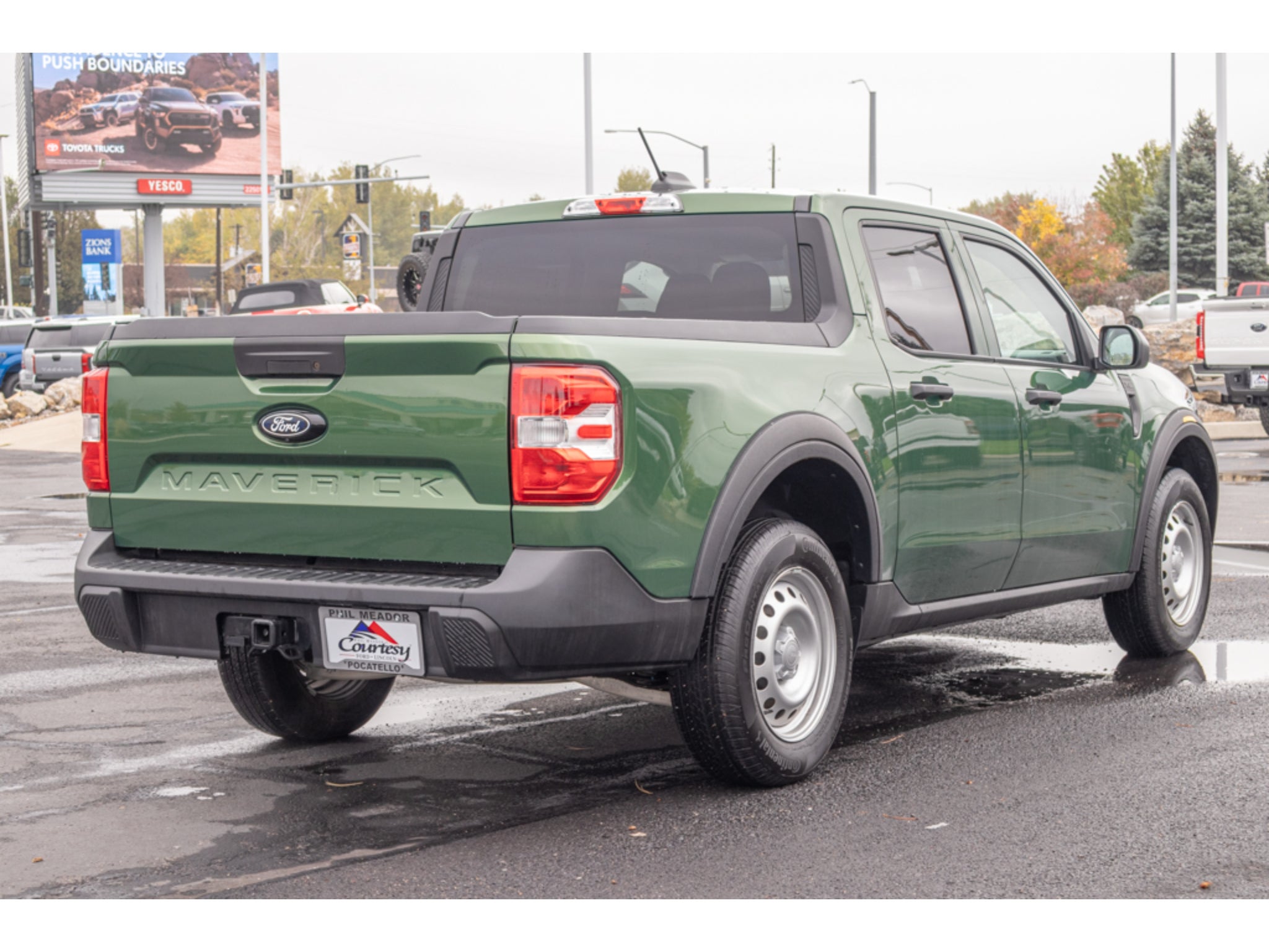 2025 Ford Maverick XL
