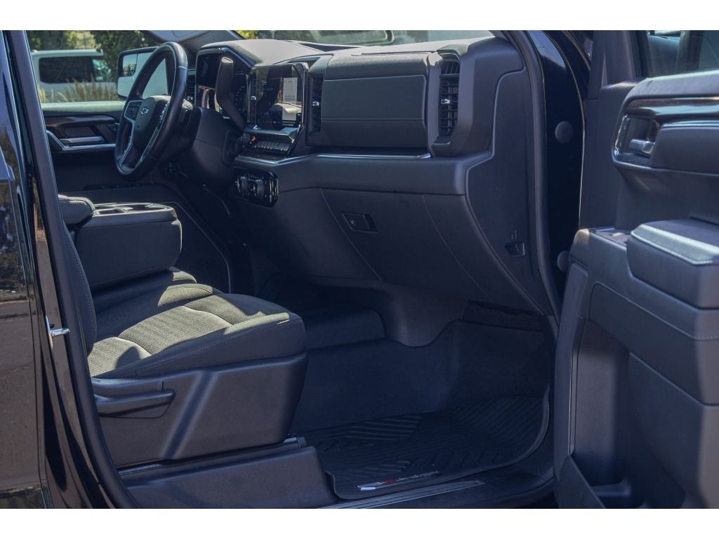 2022 Chevrolet Silverado RST