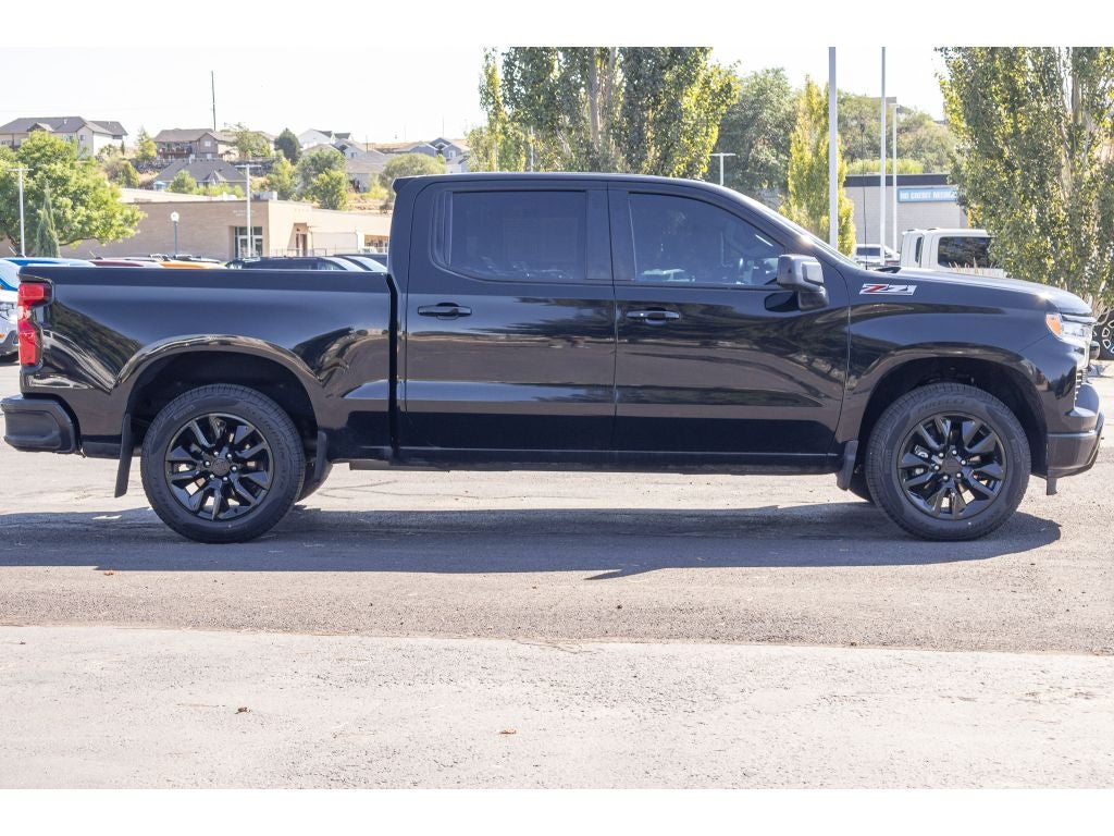 2022 Chevrolet Silverado RST