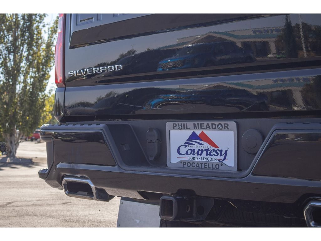 2022 Chevrolet Silverado RST