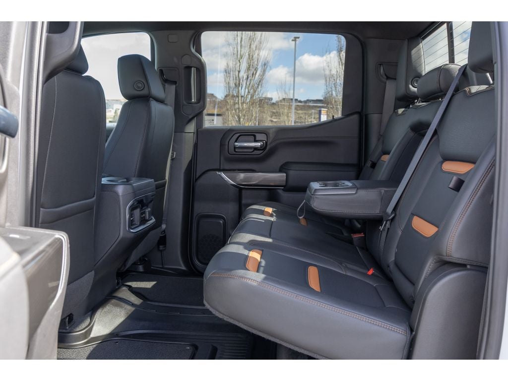 2022 GMC Sierra Limited AT4