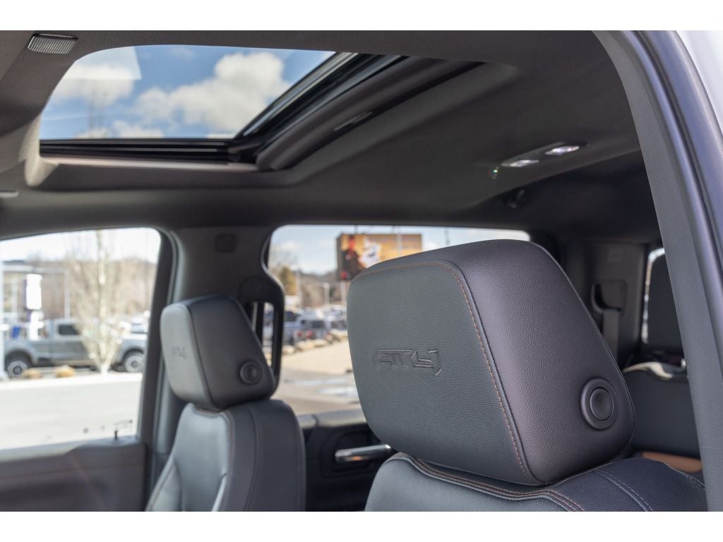 2022 GMC Sierra Limited AT4