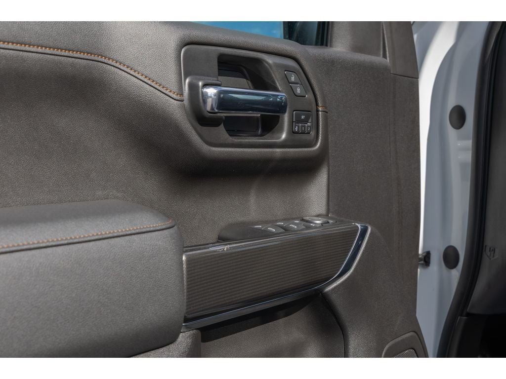 2022 GMC Sierra Limited AT4