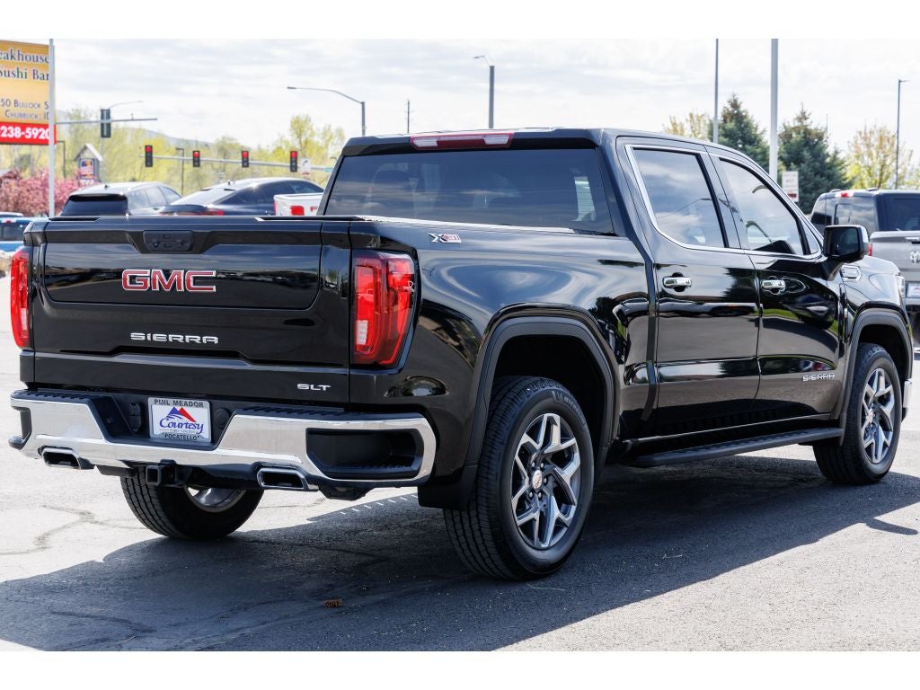 2022 GMC Sierra SLT