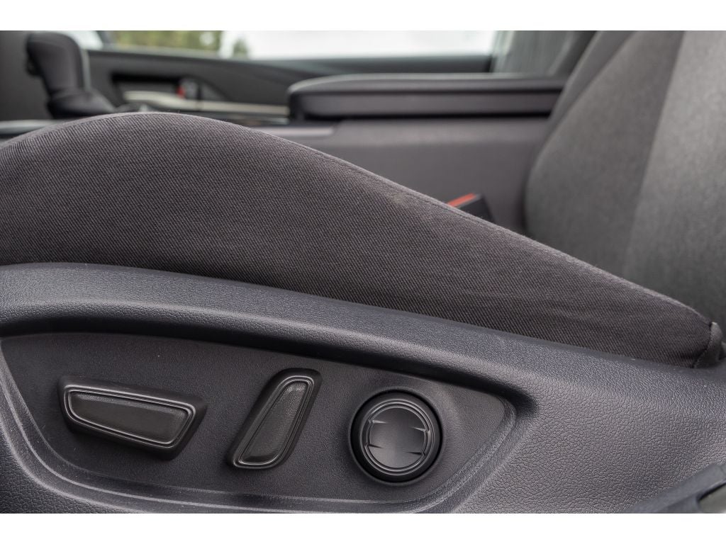 2025 Toyota Camry Hybrid LE Hybrid AWD