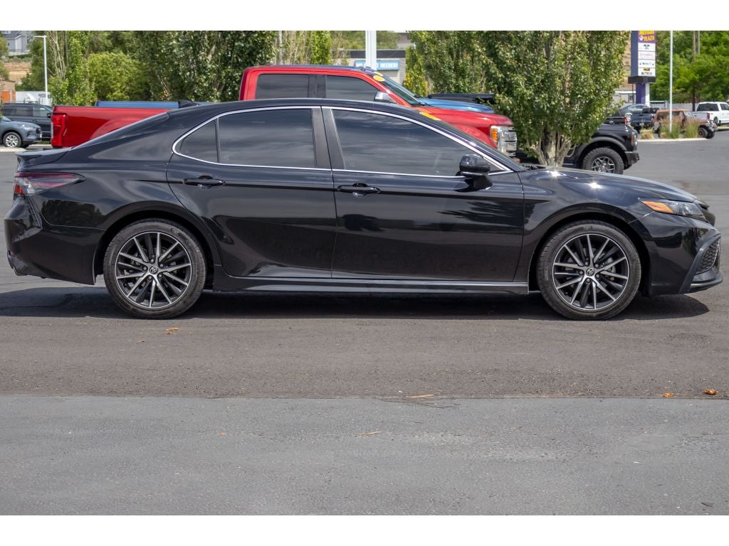 2023 Toyota Camry SE Nightshade