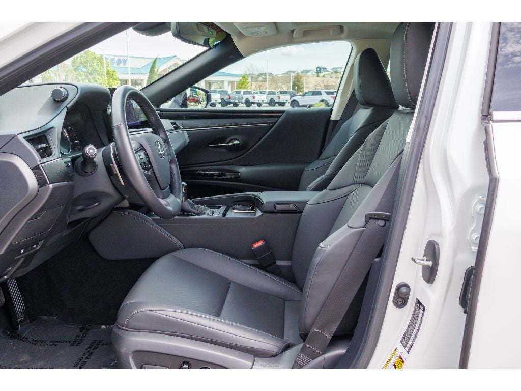 2025 Lexus ES 350 Base
