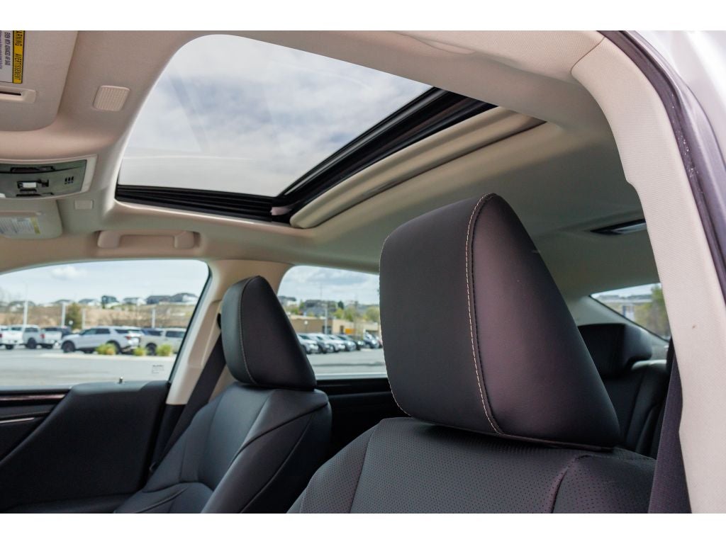 2025 Lexus ES 350 Base