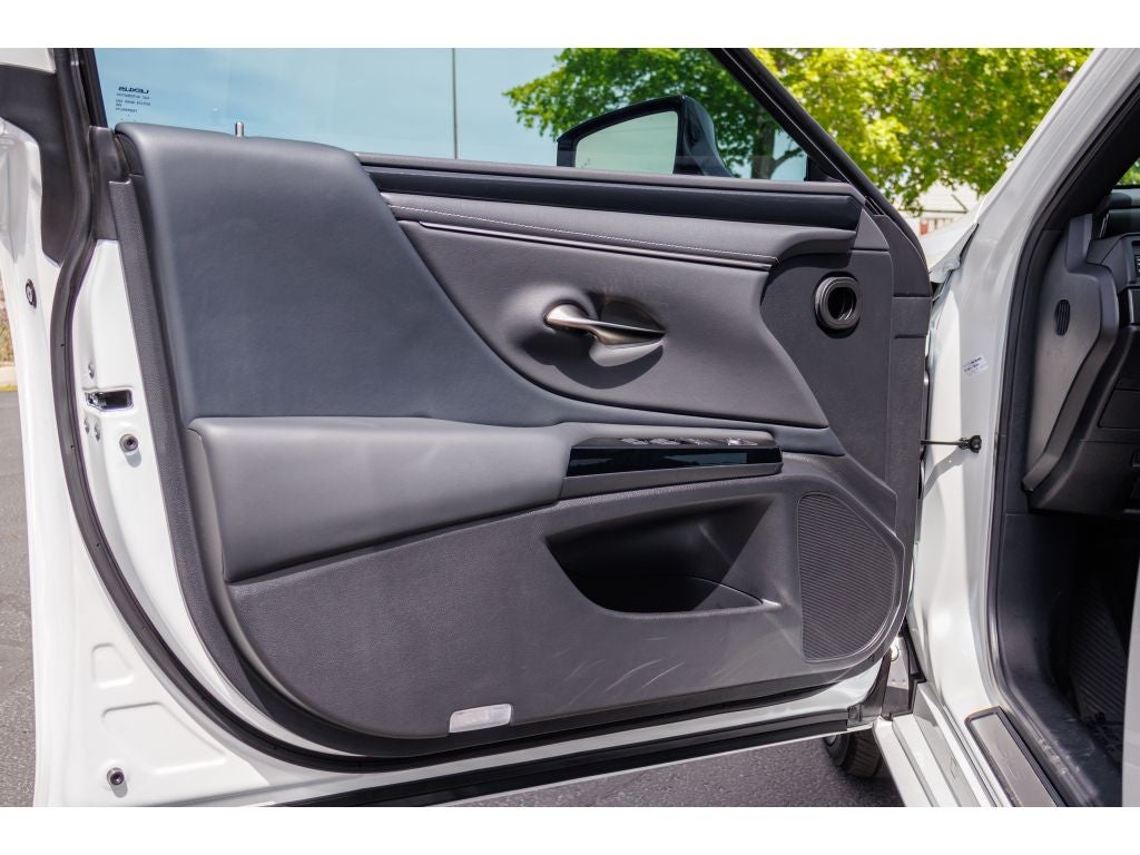 2025 Lexus ES 350 Base