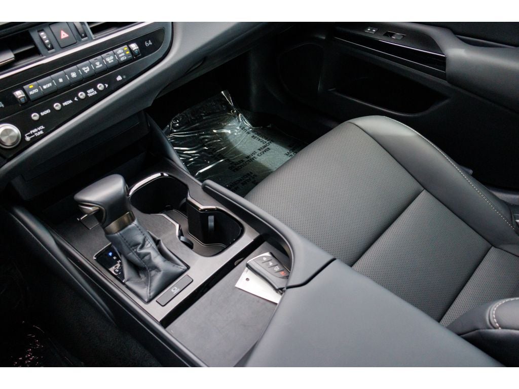 2025 Lexus ES 350 Base