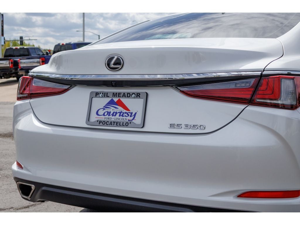 2025 Lexus ES 350 Base