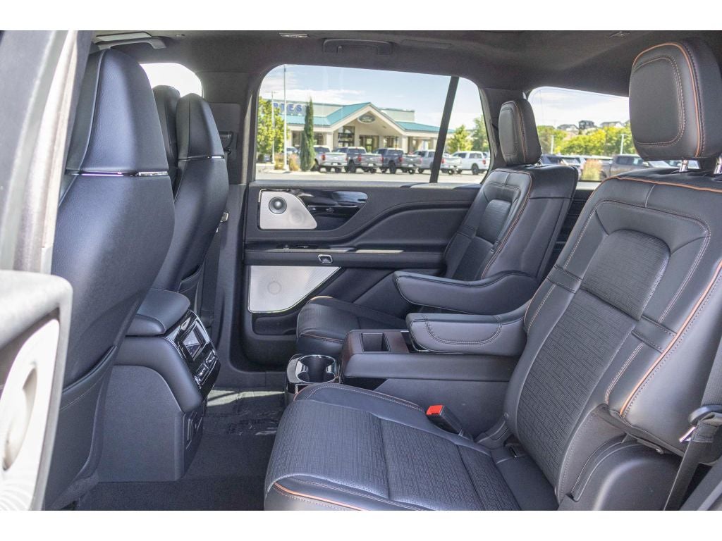 2025 Lincoln Aviator Black Label