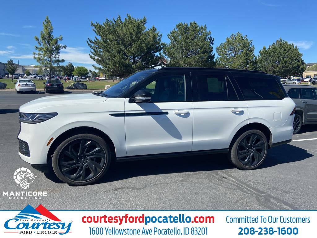 2025 Lincoln Navigator Black Label
