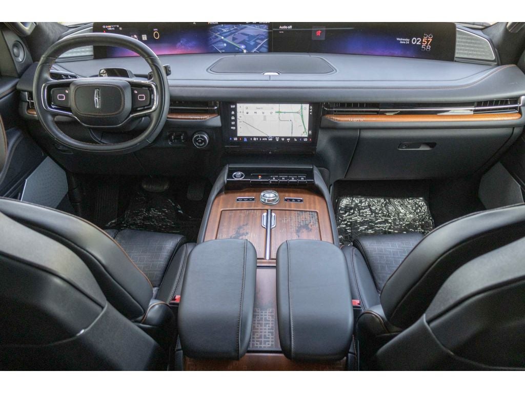 2025 Lincoln Navigator Black Label