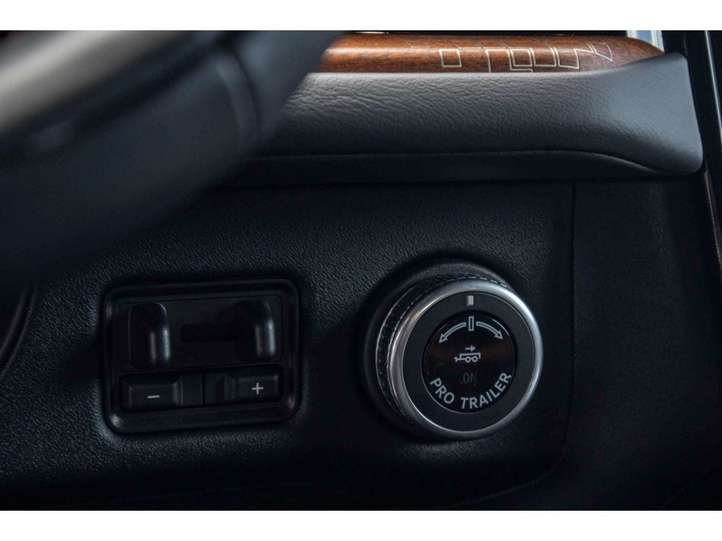 2025 Lincoln Navigator Black Label