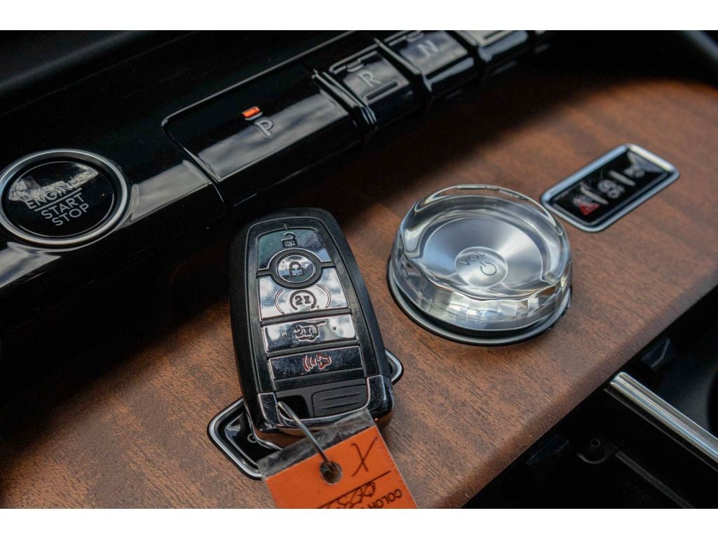 2025 Lincoln Navigator Black Label