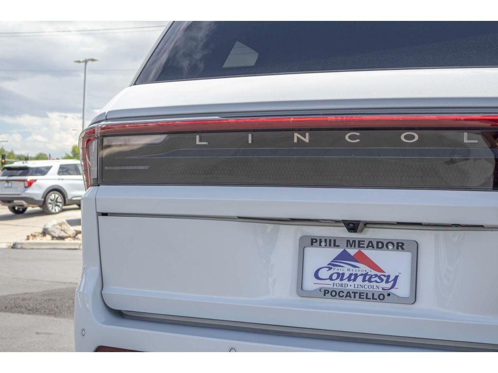 2025 Lincoln Navigator Black Label
