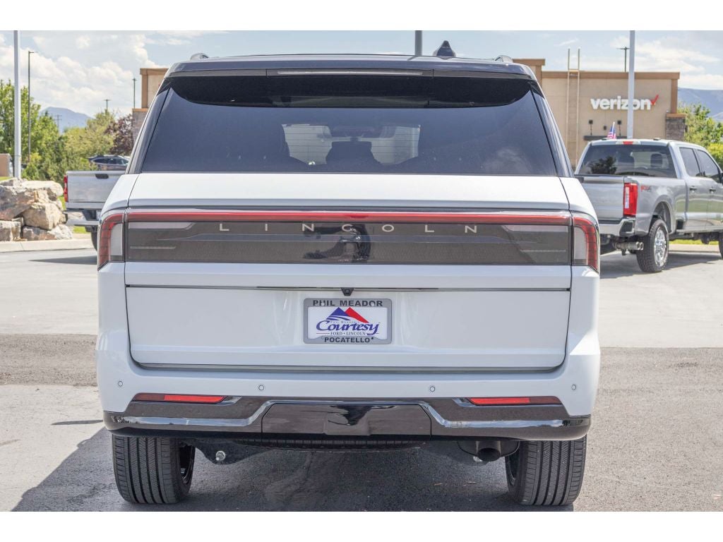 2025 Lincoln Navigator Black Label