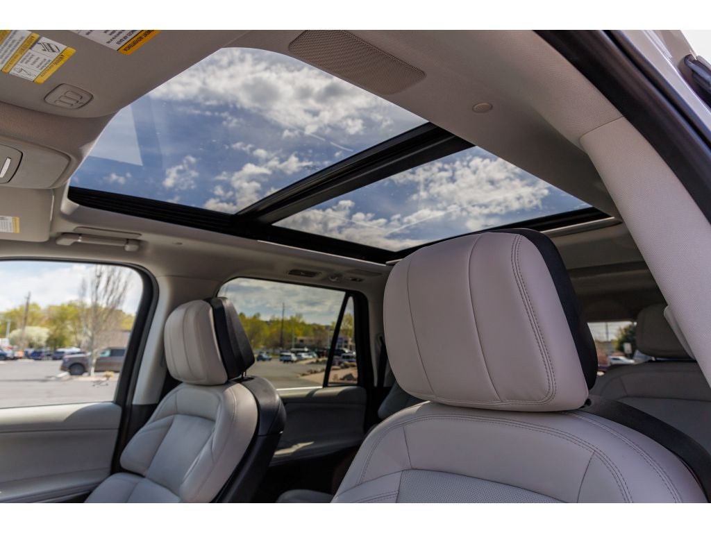 2025 Lincoln Navigator L Reserve