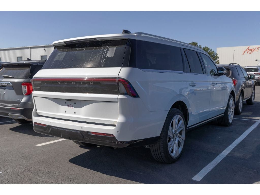 2025 Lincoln Navigator L Reserve
