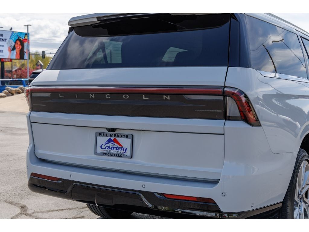 2025 Lincoln Navigator L Reserve