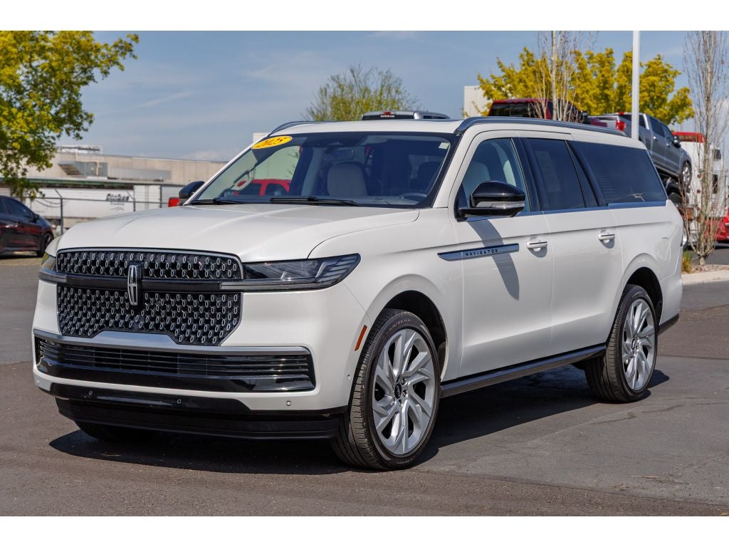 2025 Lincoln Navigator L Reserve