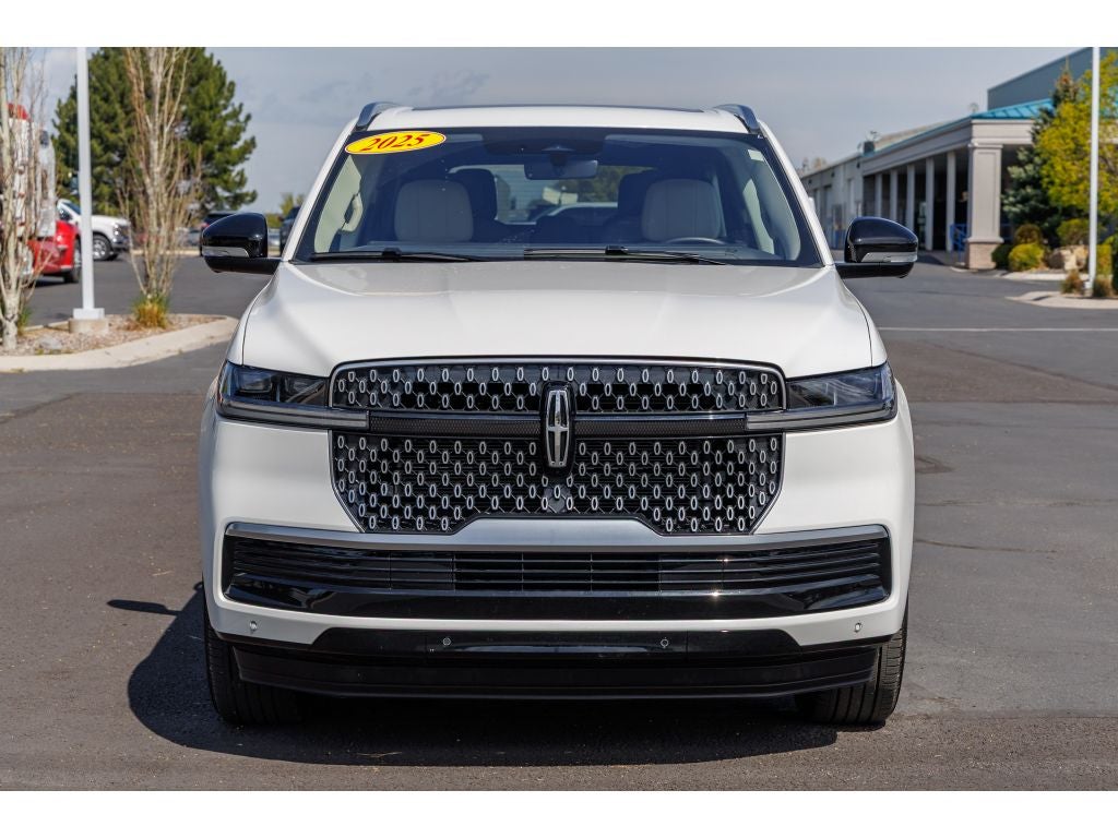 2025 Lincoln Navigator L Reserve