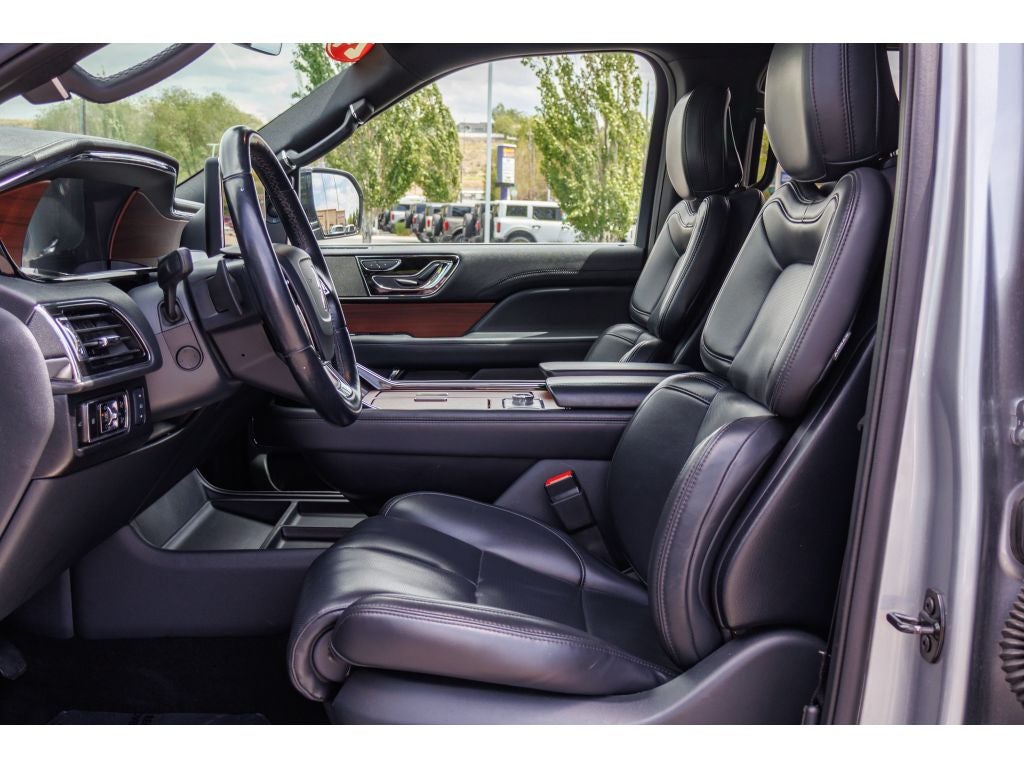 2024 Lincoln Navigator L Premier