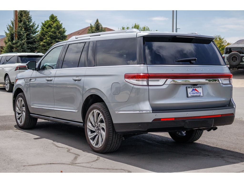 2024 Lincoln Navigator L Premier