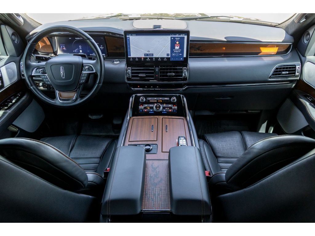 2024 Lincoln Navigator L Black Label