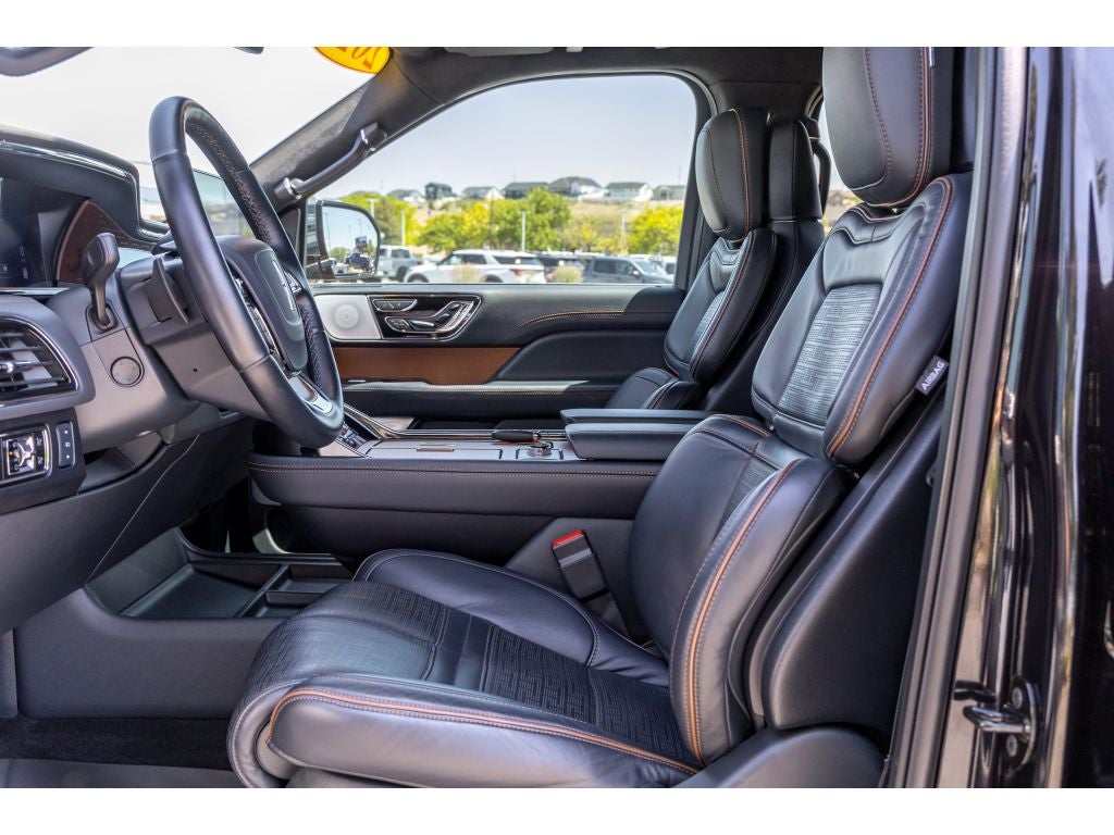 2024 Lincoln Navigator L Black Label