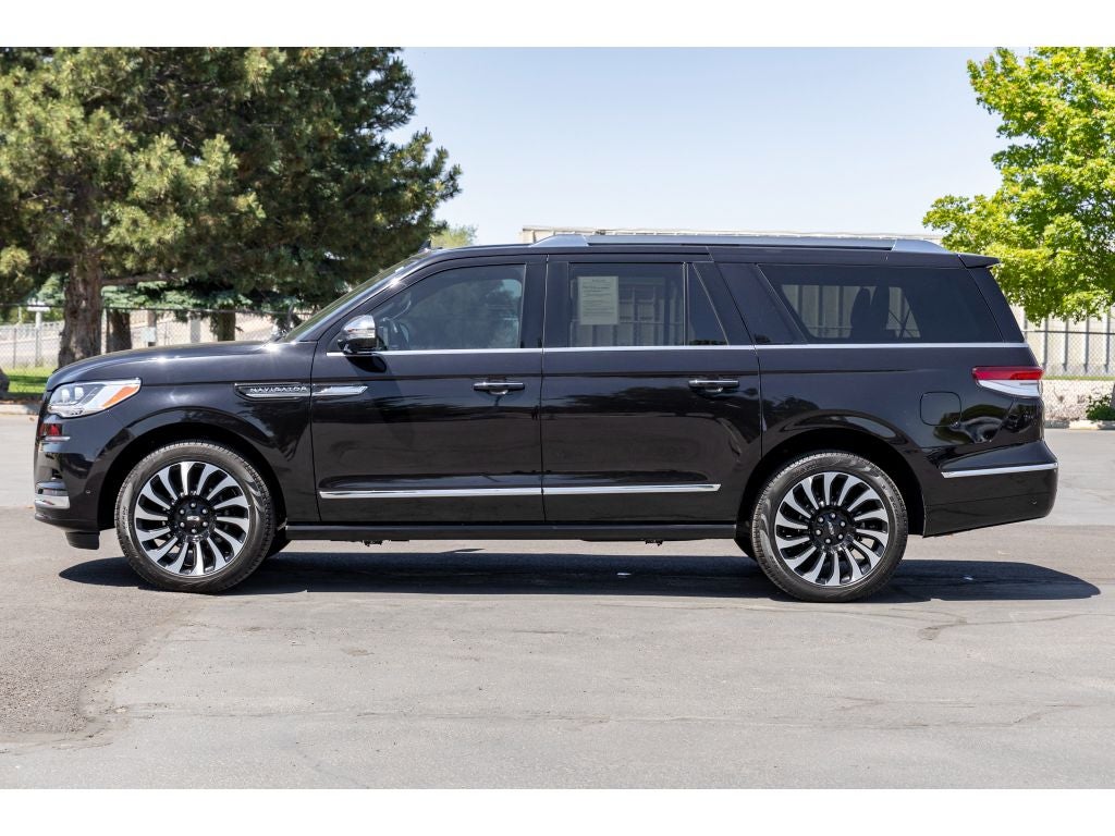 2024 Lincoln Navigator L Black Label