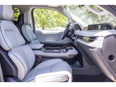 2025 Lincoln Navigator L Black Label