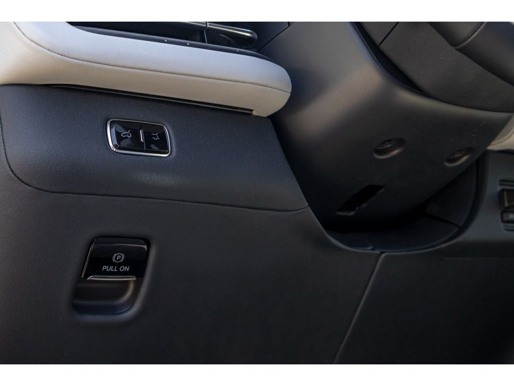 2025 Lincoln Navigator L Black Label